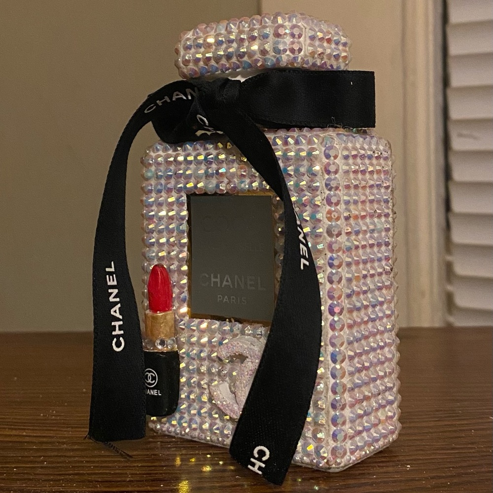 Unicorn Chanel Perfume Bottle - Picture 8 of 13